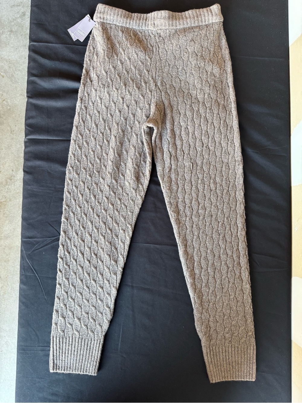 NWT Auden Luxe Cozy Cable Knit Joggers Heather Sable Brown Women's Small - Picture 2 of 3